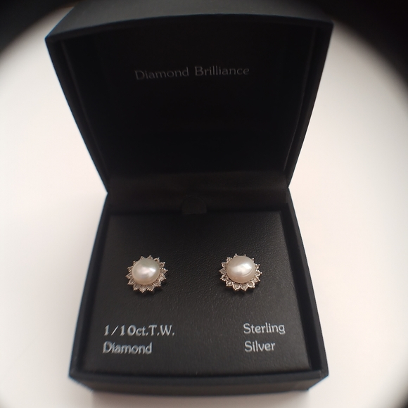 Diamond Pearl Sterling Silver Earrings 1/10 ct. TW - Picture 5 of 11